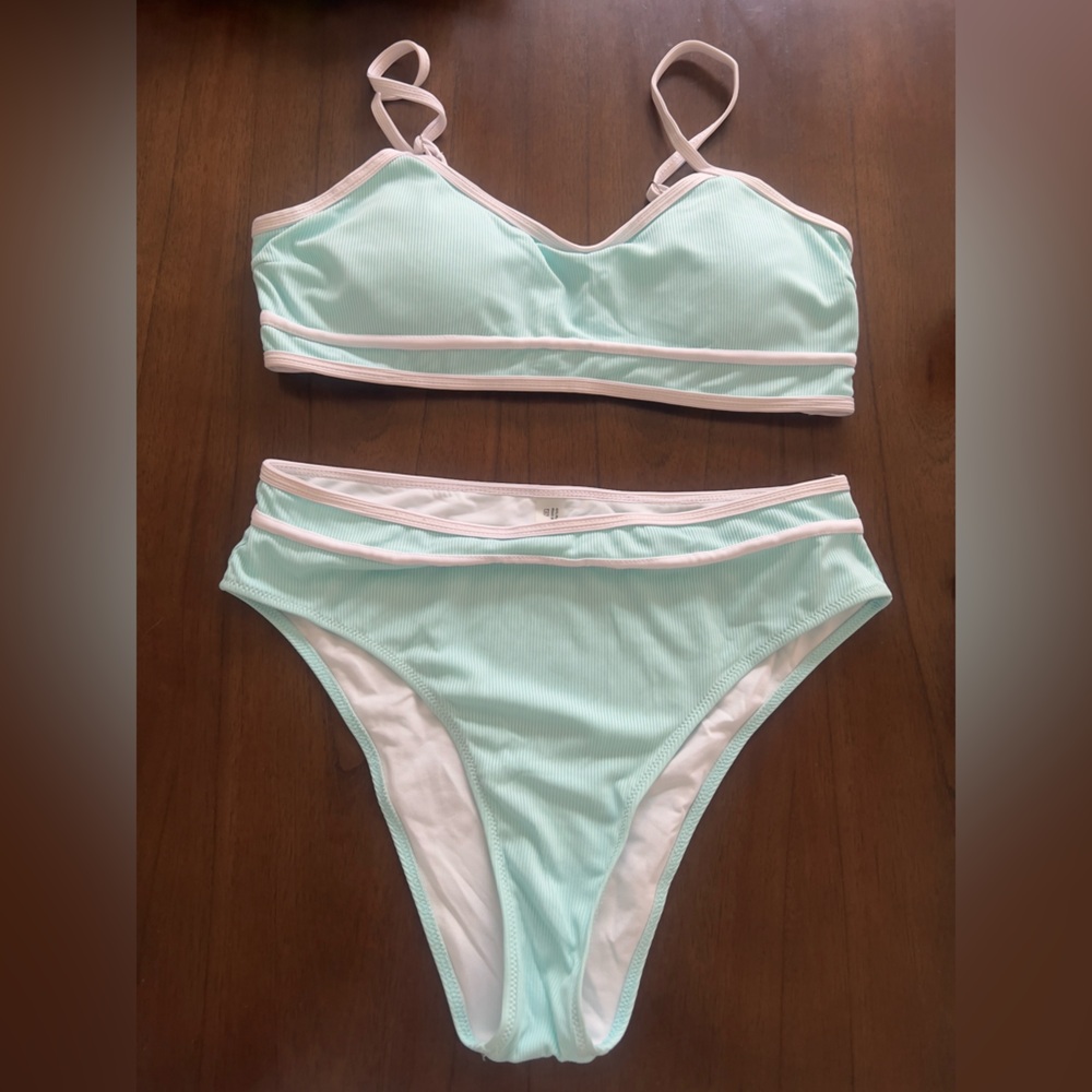 SHEIN Light Green and White Bikini Set